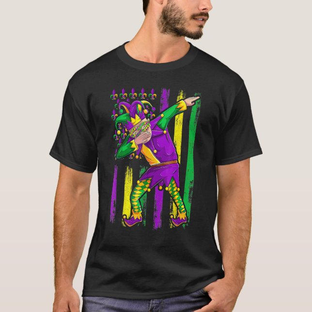 Camiseta Dabbing Jester Mardi Gras Mask Flag Costume Carniv (Anverso)