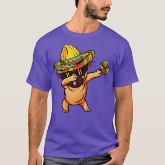 Camiseta Dabbing Pug with Sombrero and Maracas Cinco de May