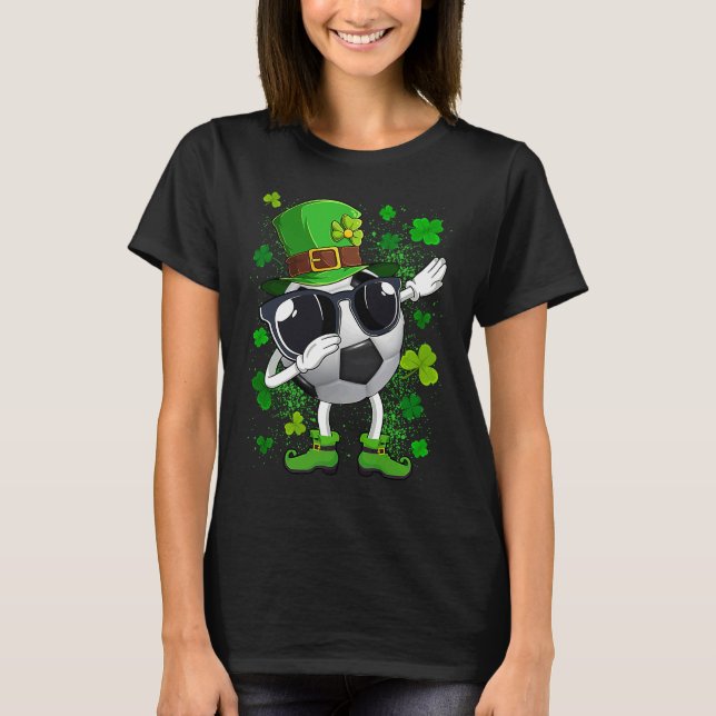 Camiseta Dabbing Soccer Ball Leprechaun Saint Patrick's Day (Anverso)