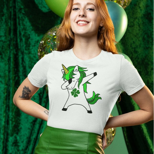 Camiseta Dabbing Unicorn San Patricio (Subido por el creador)