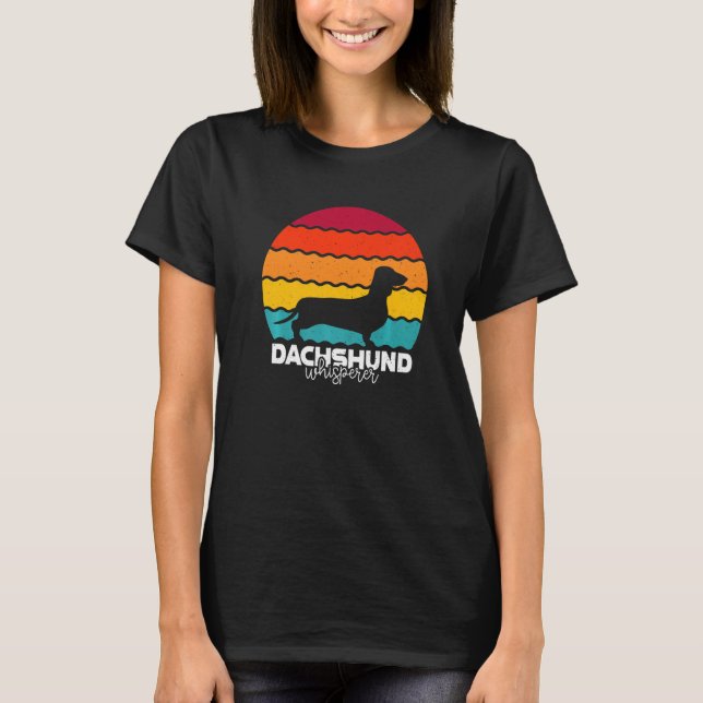Camiseta Dachshund Whisperer Retro Premium (Anverso)