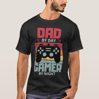 Camiseta Dad By Day Gamer By Night Fanny Fathers Day