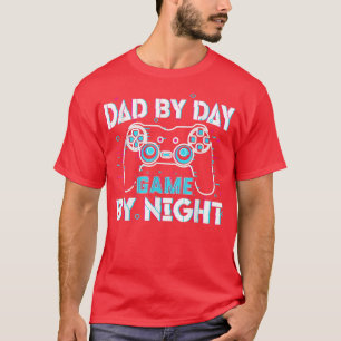 Camiseta Dad By Day Gamer By Night Video Games Lover Gamer 