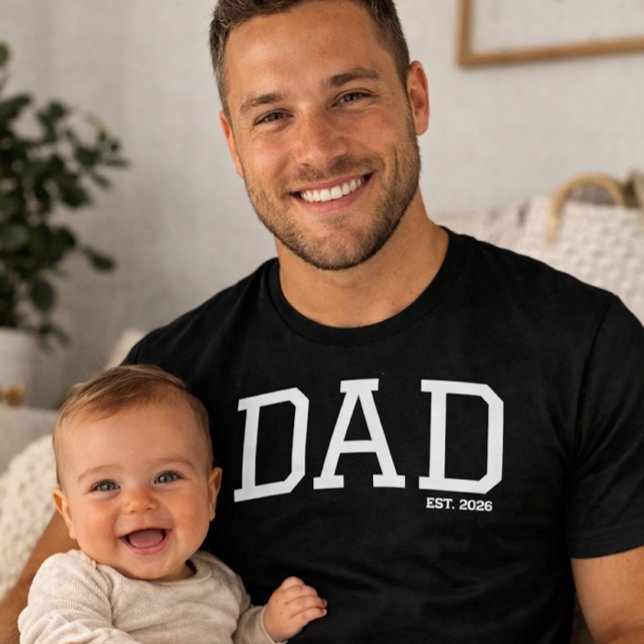 Camiseta Dad Established Customizable Year Father's Day  (Subido por el creador)