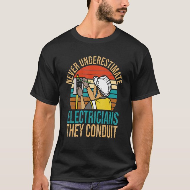 Camiseta Dad Handyman Electricians Conduke electreng (Anverso)