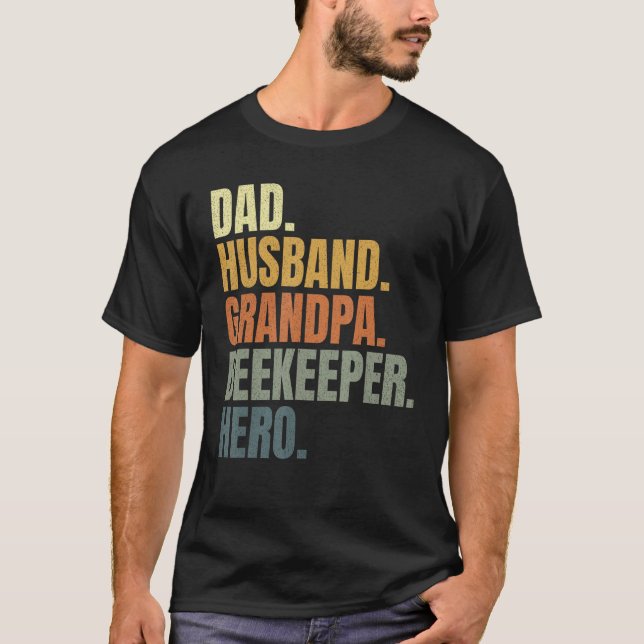 Camiseta Dad husband grandpa beekeeper hero, apiarist, beek (Anverso)