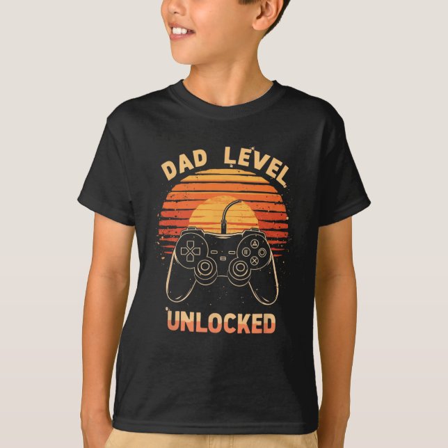 Camiseta Dad Level Unlocked Funny Retro New Dad Gamer  (Anverso)