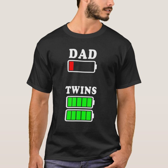 Camiseta Dad Low Battery Twins Full Charge Funny Fathers Da (Anverso)