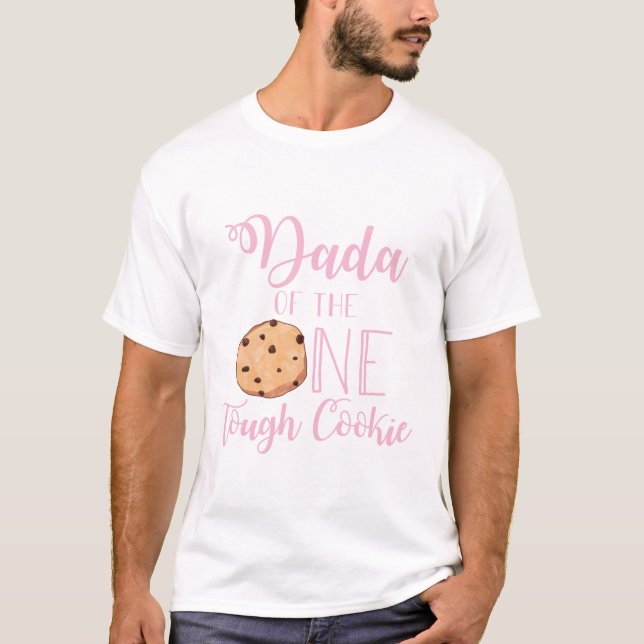 Camiseta Dada de One Tough Cookie rosa cumpleaños 1 (Anverso)