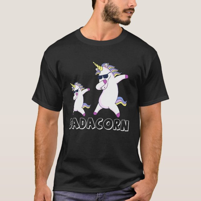 Camiseta Dadacorn - Magnífico Rainbow Unicorn Horse Family  (Anverso)