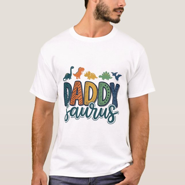 Camiseta Daddy Saurus Diseño de vector de papá dinosaurio l (Anverso)