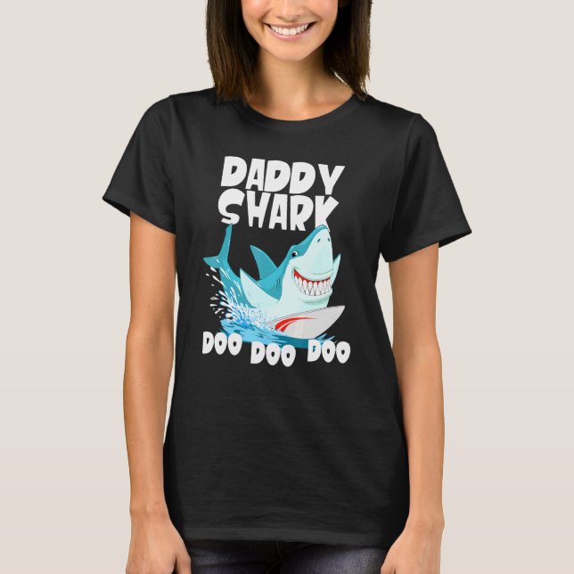 Camiseta Daddy Shark Doo Doo Doo Tee (Anverso)
