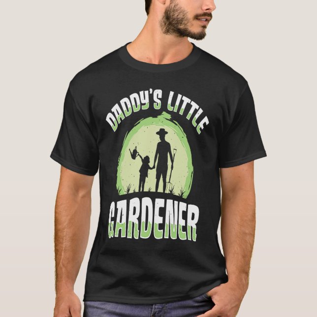 Camiseta Daddy's Little Gardener Gardening Flower Planting  (Anverso)