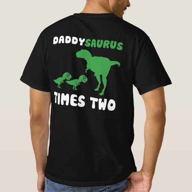 Camiseta DADDYSAURUS TIMES Dinosaurio del Día del Padre (Reverso)