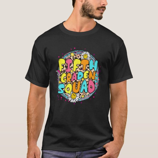 Camiseta Daisy Fifth Grade Squad Back to School Retro Groov (Anverso)
