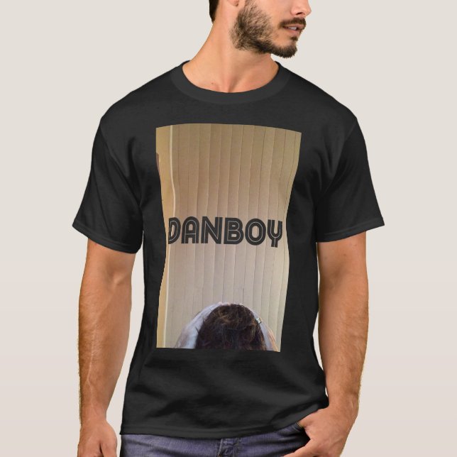 Camiseta Danboy Original Design Basic T-Shirt (Anverso)