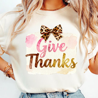 Camiseta Dar Gracias | Camisa Coquette Floral de O