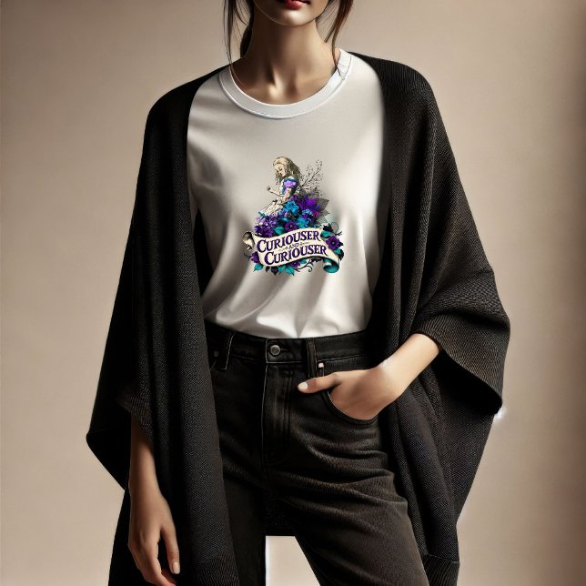 Camiseta Dark Alice Curiouser and Curiouser (Subido por el creador)
