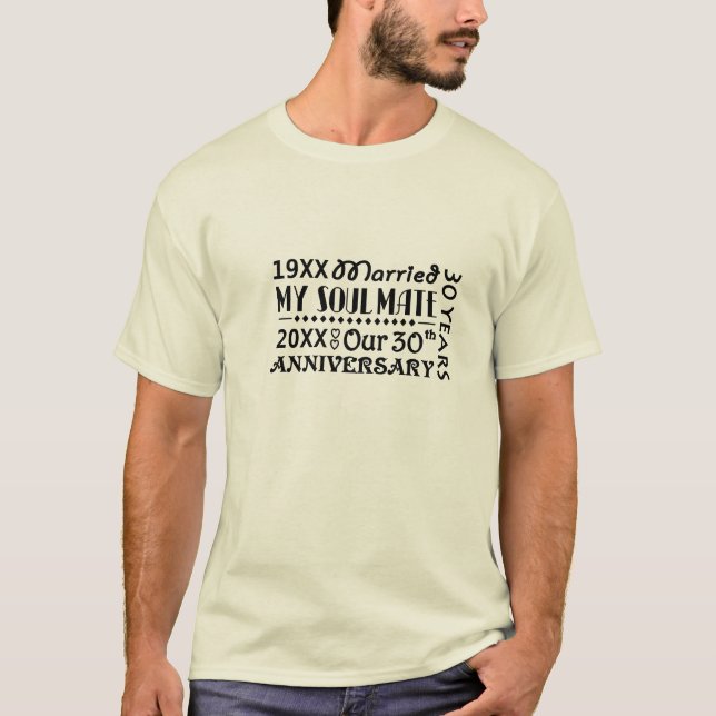 Camiseta Dated 300th Fun Modern Boda Aniversario Regalo (Anverso)