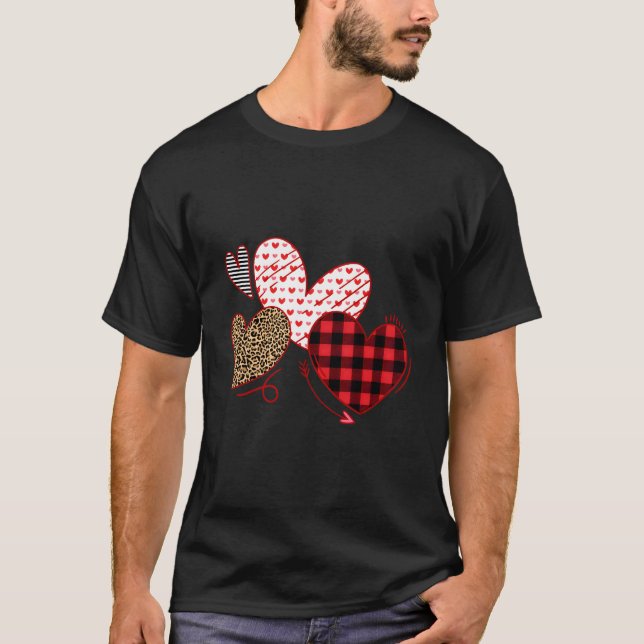 Camiseta Day He Love Leopard Plaid (Anverso)