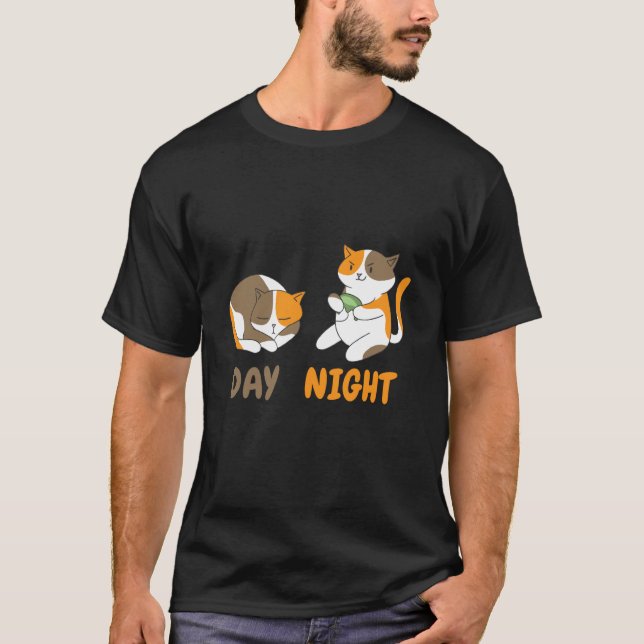 Camiseta day night cats playing video games (Anverso)