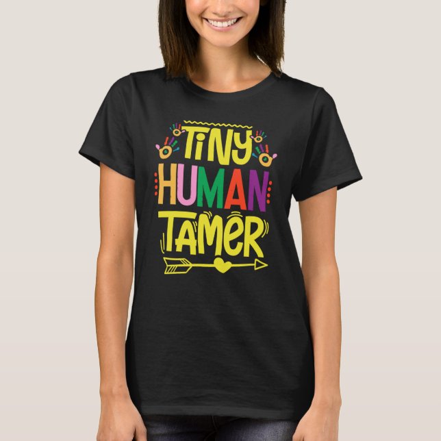 Camiseta Daycare Tiny Human Trainer Childcare Provider Nurs (Anverso)