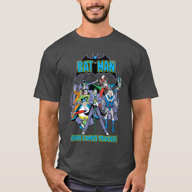 Camiseta DC Comics Batman Aquí Viene el Problema Equipo Vil (Anverso)
