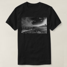 Camiseta de acero de la imagen del embarcadero B&W