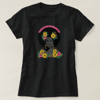 Camiseta de Afirmación Floral Ama a Ti Mismo | Emp