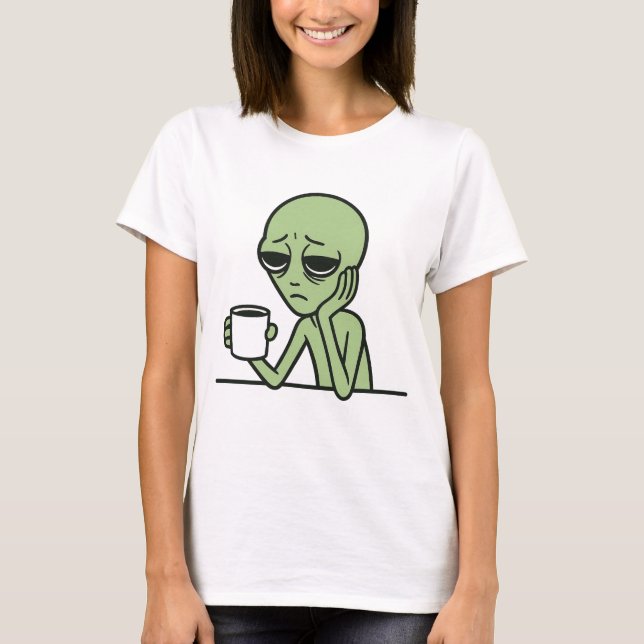 Camiseta de Alien Cansado Café (Anverso)