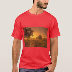 Camiseta de Amanecer en Montaña Brumosa