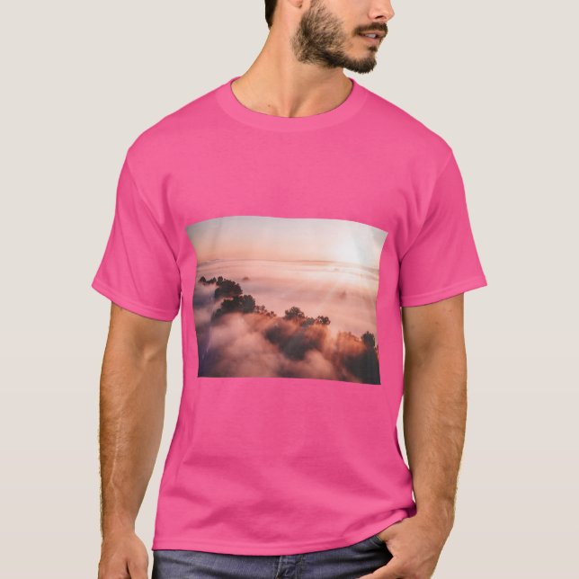 Camiseta de Amanecer en Montaña Brumosa (Anverso)