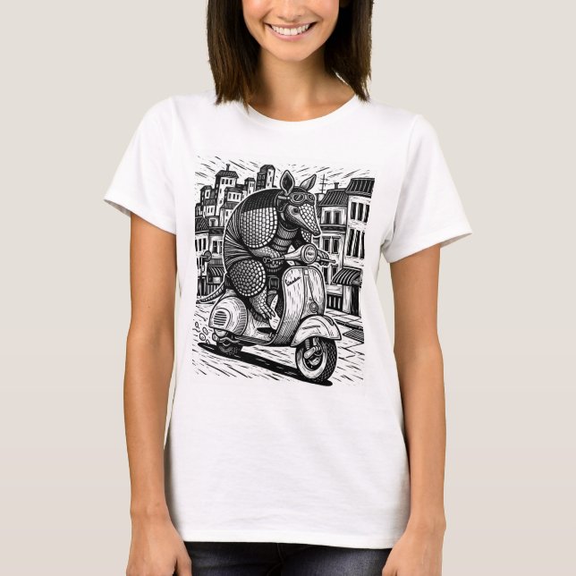 Camiseta de Amardillo montando una Vespa (Anverso)