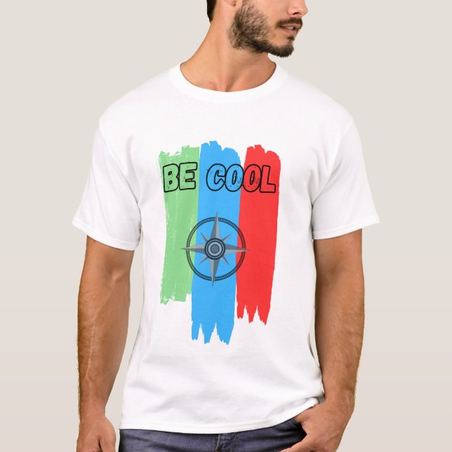 Camiseta de aventura con brújula moderna - Color " (Anverso)