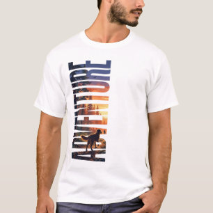 Camiseta de aventuras de senderismo con perro en l