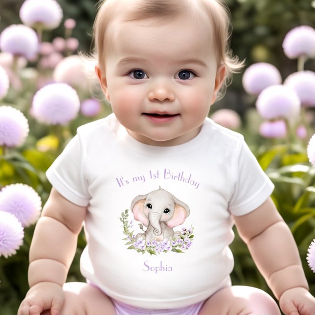 Camiseta De Bebé 1.ᵉʳ Chica de cumpleaños Elephant Nombre personali (1st Birthday Girl Elephant Purple Custom Name Baby T-Shirt)