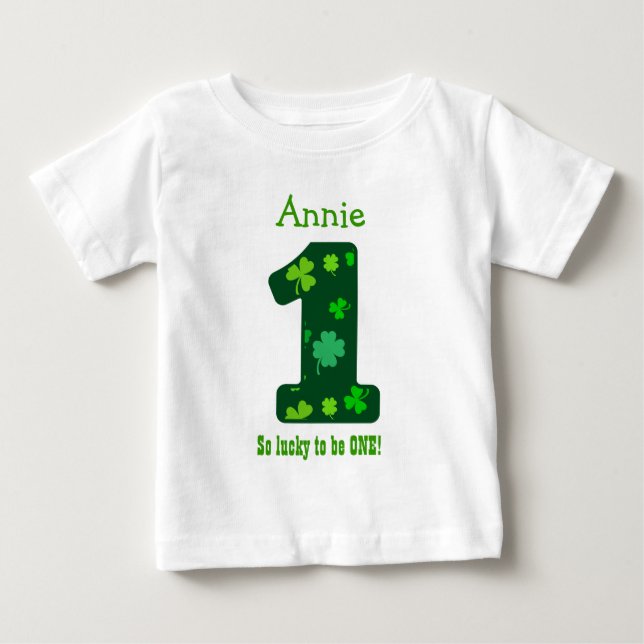 Camiseta De Bebé 1.ᵉʳ Chica de cumpleaños Shamrock Número Nombre pe (Anverso)
