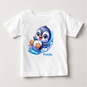 Camiseta De Bebé Adorable deslizamiento de pingüino sobre hielo