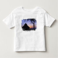 África, Etiopía, región del río Omo, puesta del so