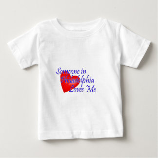 Camiseta De Bebé Alguien en Philadelphia me ama