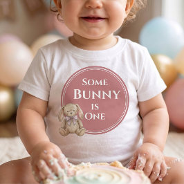 Camiseta De Bebé Algun conejo es una niña cumpleañera de un conejo