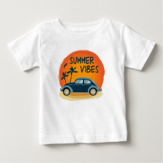 Camiseta De Bebé ambiente veraniego con coche retro en la playa