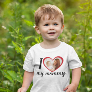 Camiseta De Bebé Amo el corazón mi mamá personalizado foto blanca