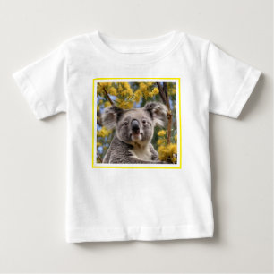 Camiseta De Bebé Árbol De Ganado Amarillo Con Un Koala,