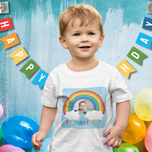 Camiseta De Bebé Arco arco iris sobre las nubes primer cumpleaños d (Subido por el creador)
