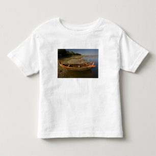 Camiseta De Bebé Barcas en el lago entre Kyauktawgyi Paya y