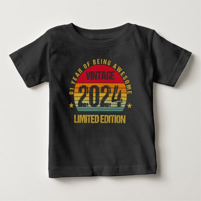 Camiseta De Bebé Bebés de 1 año de edad, primer cumpleaños 2024 lin (Anverso)