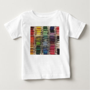 Camiseta De Bebé Bordado Floss Rainbow