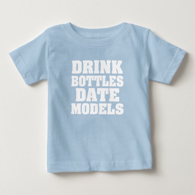 Camiseta De Bebé Botellas de bebida divertida modelos de fecha cami (Anverso)
