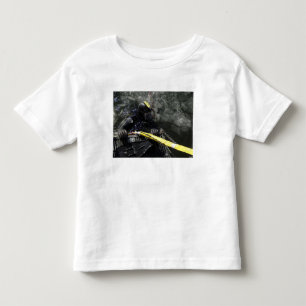 Camiseta De Bebé Buceador de la Marina de Estados Unidos se prepara